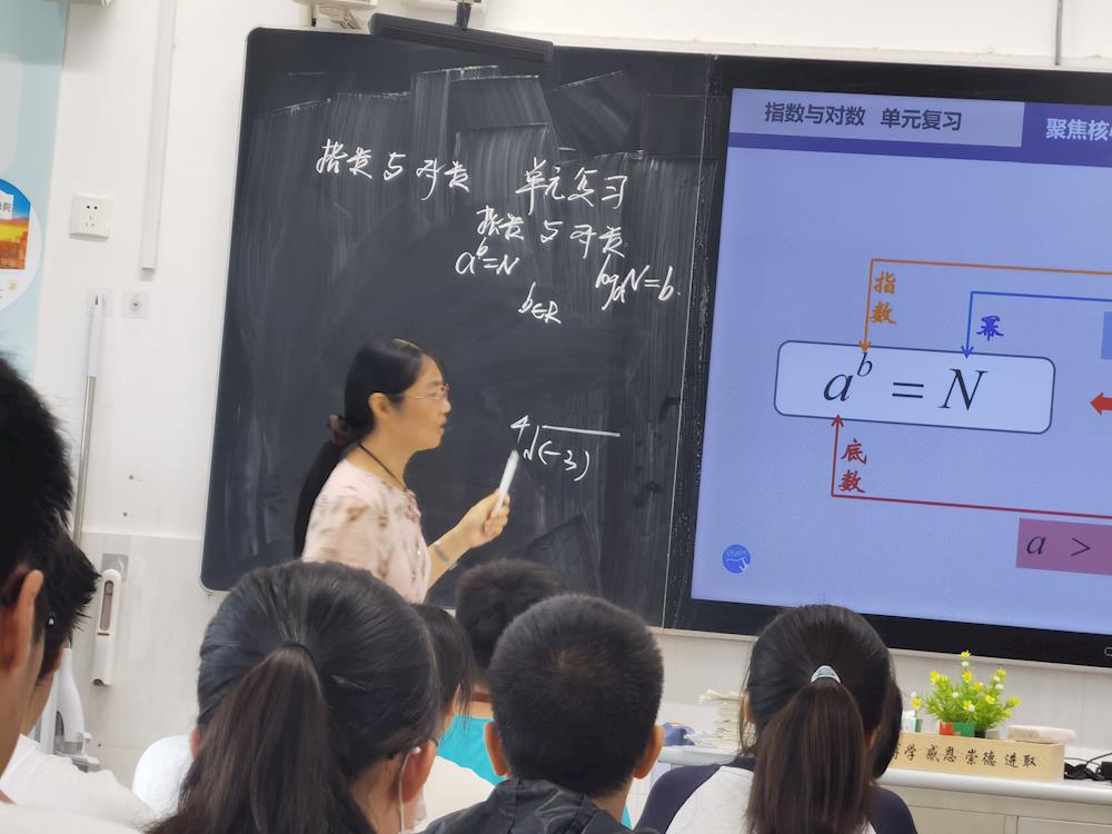 ef7e8e25d1aa499aa25f27928ab40fe0.jpg