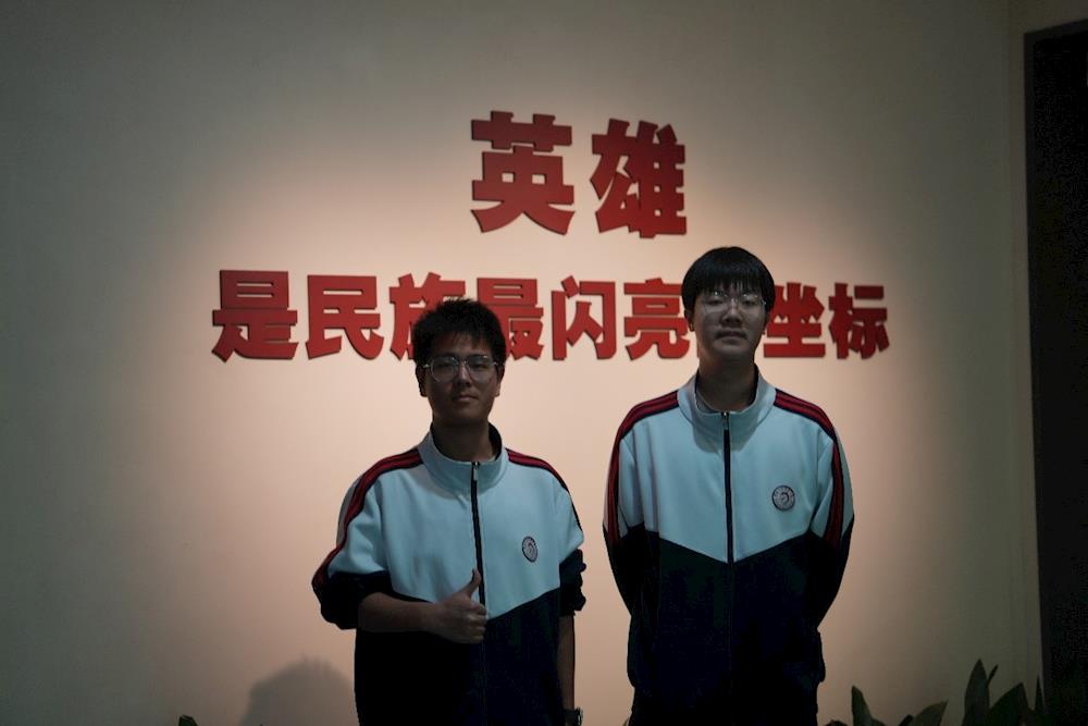 2a1fc3c080244e7b962a8745dbcf7bde.jpg
