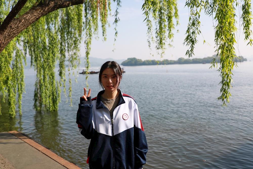 94b40d7856eb4acda8a169f6631a311a.jpg